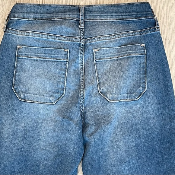 OLD NAVY Flare Mid Rise Light Wash Jeans Size 2 - Picture 12 of 12
